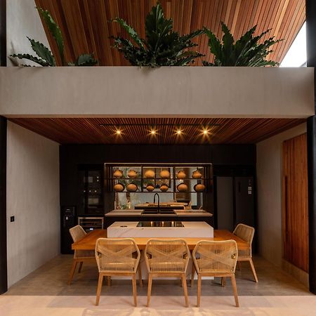 Villa Feh Bali By House Of Winds - Neo Tropical Eden Near Canggu Керобокан Экстерьер фото