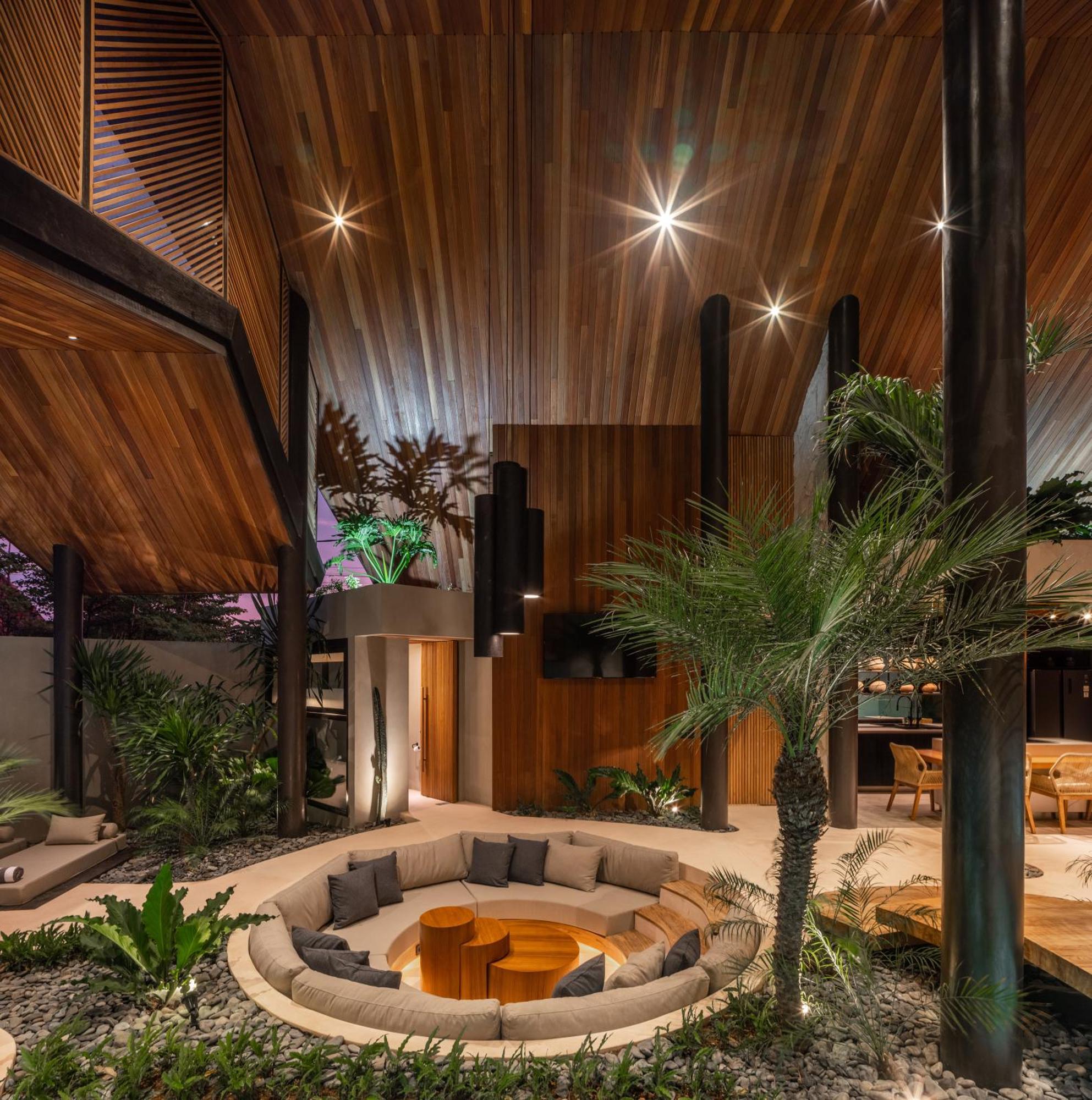 Villa Feh Bali By House Of Winds - Neo Tropical Eden Near Canggu Керобокан Экстерьер фото